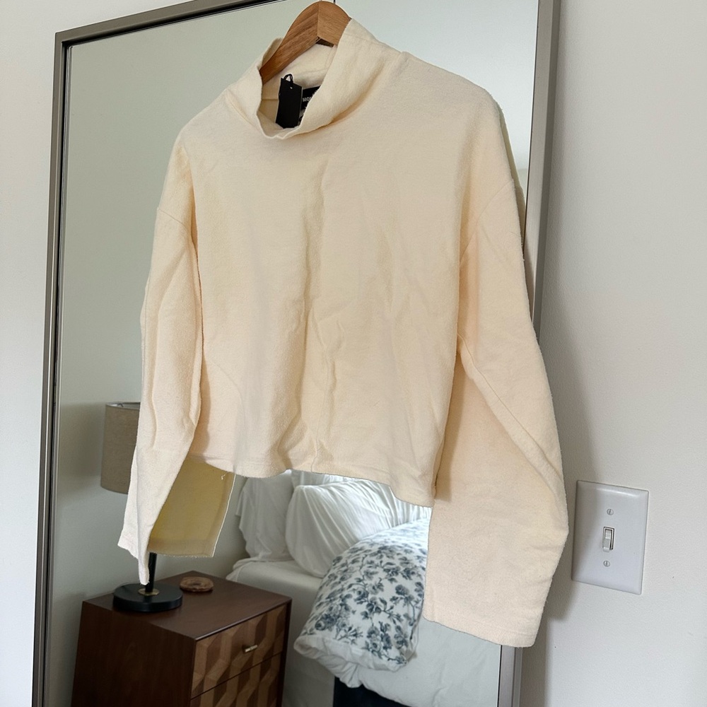 Nwt Monrow Fuzzy Turtleneck In Ivory Size M - image 4